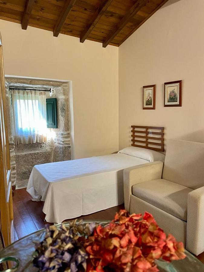 Aldea Couso Rural Hotel Sarreaus Bagian luar foto
